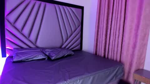 nicola_d_angelo online show from June 25, 7:18 pm