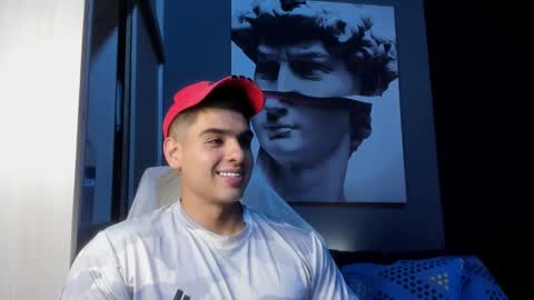 Andres online show from March 25, 4:44 pm