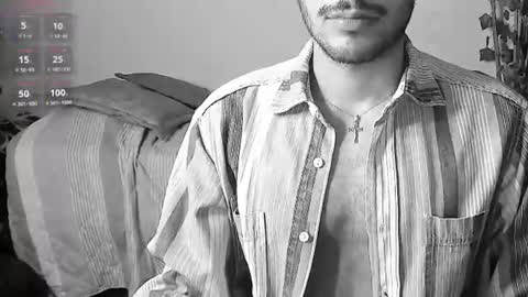 nicolasrodrii online show from June 26, 5:21 am