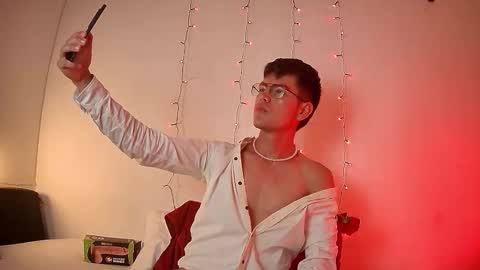 NicoLatinBoy online show from February 15, 10:07 pm