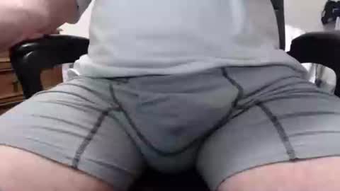 Snapshot of night_shift_jigilo chatting on December 11, 3:58 am Night shift jigilo online show from December 11, 3:58 am