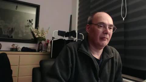 nightkeeper63 online show from March 17, 12:58 am