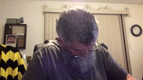 nightmoves1970 online show from November 19, 4:01 am