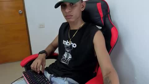 niklaus_wolf online show from February 26, 7:21 am