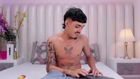 Niko Stone online show from April 22, 5:03 am