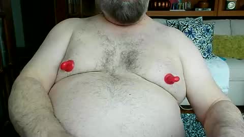 Nip Fun Bear online show from February 3, 6:57 pm