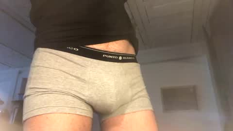 nnatural94 online show from December 30, 7:48 am