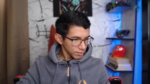 Snapshot of noah_89r chatting on March 5, 4:24 pm Sebastian online show from March 5, 4:24 pm