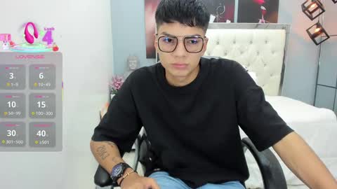 Snapshot of noha_scott chatting on October 12, 10:59 pm Noha Scott online show from October 12, 10:59 pm