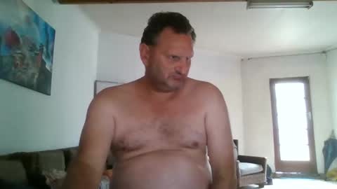 Nollie online show from February 22, 8:29 am