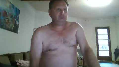 Nollie online show from February 16, 5:04 am