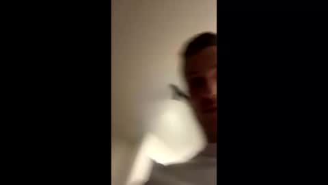 Yannick online show from April 4, 11:46 pm