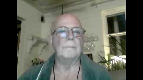 Haky online show from December 2, 2:50 pm