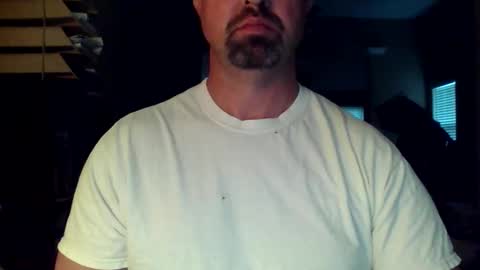 nvrenuff1979 online show from January 11, 1:26 pm