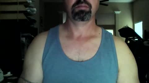 nvrenuff1979 online show from March 15, 12:24 pm