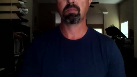 nvrenuff1979 online show from April 6, 12:06 pm