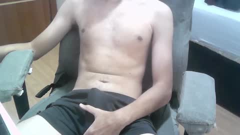 Snapshot of oblickster chatting on March 10, 10:18 am oblickster online show from March 10, 10:18 am