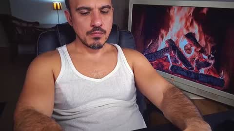 officeman7 online show from January 31, 6:36 pm