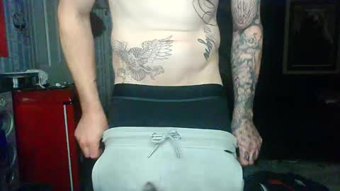 who dares  toss me some  tips lets have fun online show from October 30, 2:18 pm