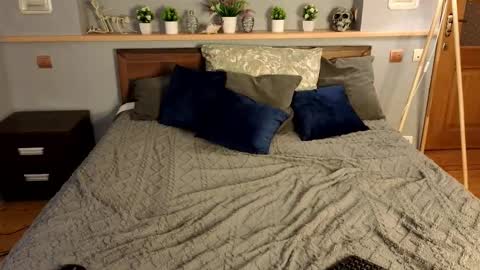 Ami online show from January 16, 8:50 am