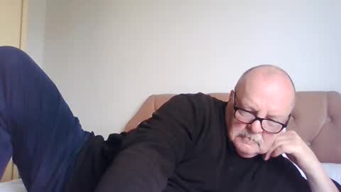 old_fkrr_ online show from April 20, 9:56 am