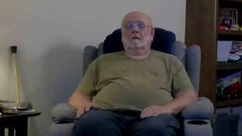 old_guy111 online show from July 2, 1:37 am