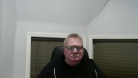 oldguybigd online show from January 13, 3:44 am