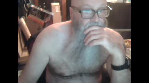 oldman196262 online show from February 16, 7:38 pm