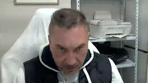 Snapshot of olimpio1230 chatting on December 11, 6:37 pm olimpio1230 online show from December 11, 6:37 pm