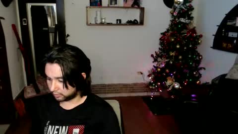 oliver_laid_2023 online show from November 30, 10:17 am