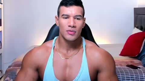 oliver_tommy online show from September 17, 12:39 pm