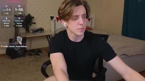 Oliver Evans online show from February 26, 11:46 pm