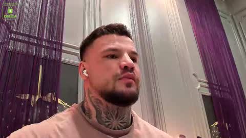 OliverSport online show from February 26, 11:11 am