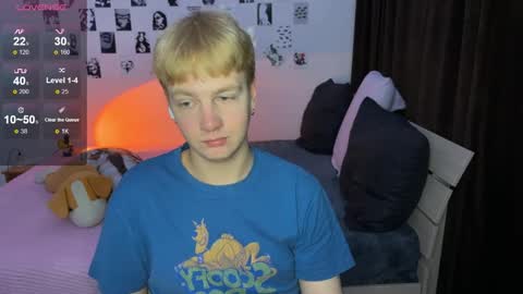Snapshot of olivertasty chatting on October 20, 9:41 pm oliver online show from October 20, 9:41 pm