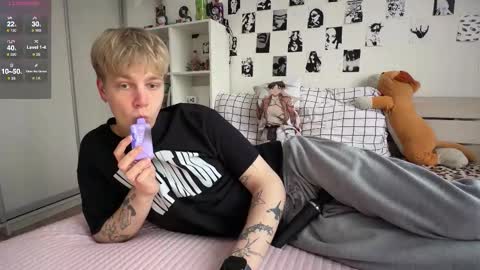 oliver online show from March 16, 12:53 pm