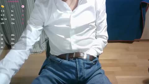 Snapshot of omar87ram chatting on October 17, 9:08 pm Omar online show from October 17, 9:08 pm