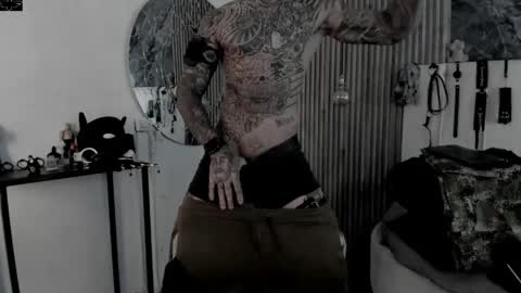     ... online show from April 16, 9:39 pm