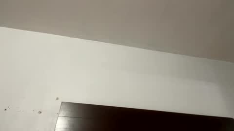 onesmallweenie online show from November 26, 7:44 am