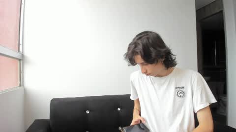 onion_knight420 online show from April 25, 7:22 pm