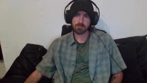 Snapshot of oniyoshiken chatting on October 9, 7:30 pm oniyoshiken online show from October 9, 7:30 pm