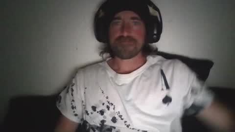 Snapshot of oniyoshiken chatting on November 1, 8:24 pm oniyoshiken online show from November 1, 8:24 pm