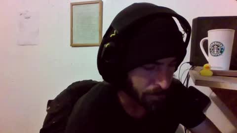 Snapshot of oniyoshiken chatting on October 4, 6:46 pm oniyoshiken online show from October 4, 6:46 pm