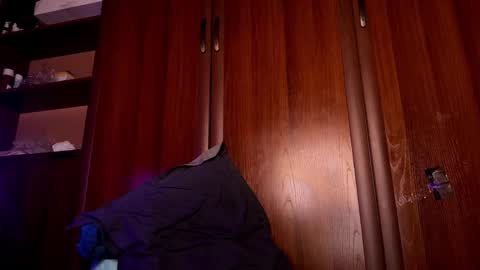 Snapshot of origamicat chatting on October 1, 7:18 pm origamicat online show from October 1, 7:18 pm