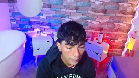 osamu_tay online show from March 13, 11:51 am