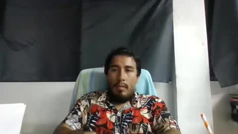 Snapshot of oscaryn_martell chatting on February 19, 1:18 am oscaryn_martell online show from February 19, 1:18 am