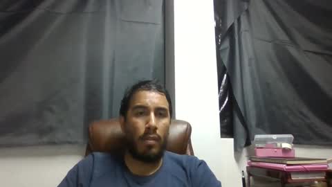Snapshot of oscaryn_martell chatting on December 16, 4:55 am oscaryn_martell online show from December 16, 4:55 am