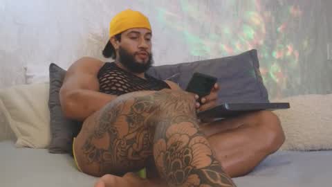 osher_cox online show from December 18, 3:02 am