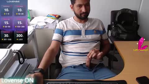 outdoornakedguy11_007 online show from January 12, 9:40 pm