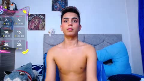 Owen  Independent model  online show from March 4, 11:06 am