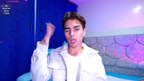 Owen  Independent model  online show from February 2, 4:26 am